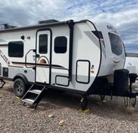Glamping at its BEST with our 19ft GEO Pro Trailer
