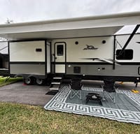Brand NEW 2023 Jayco Jay Flight with Bunkroom