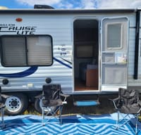 Happy Glamper Camper