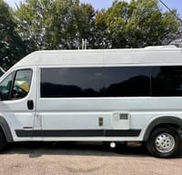 2018 Roadtrek Simplicity SRT