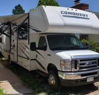 32ft 2023 Conquest Class-C RV - Pet Friendly!