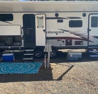 2022 Jayco 30ft Bunk house  (Delta Diva)