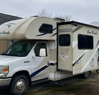 2017 Class C Thor Four Winds