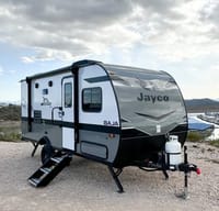 2023 Jayco – Clean, Cozy, & Fully Stocked!