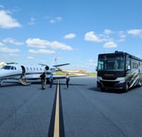 Beautiful luxury RV is Kid and Pet friendly!