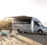 Meet Rendezvous- luxurious Mercedes-Benz Airstream