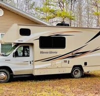 2017 Winnebago Minnie Winnie 22R