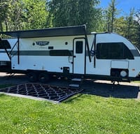 Forrest River Salem Sleeps 10 FULLY STOCKED!!