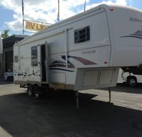 2002 Holiday Rambler Alumascape 28' 5th wheel