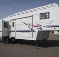 2002 Holiday Rambler Alumascape 32' 5th wheel