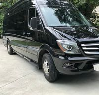 CLICK HERE to see why guests LOVE this fully loaded RV/Sprinter