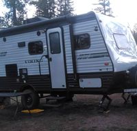 2020 Viking sleeps 5 **Morning Pickup Available**