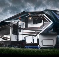 2021 Grand Design Momentum - FULLY LOADED