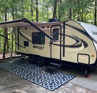 2017 Keystone Bullet w/Queen and bunk beds