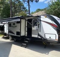 2020 Heartland North Trail 33 BKSS w/seperate bunkhouse and outside kitchen