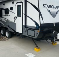 2018 Starcraft Launch Outfitter