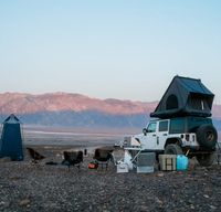 4x4 Jeep Rubicon on 37s with Roof Top Tent & fully rigged!