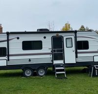 2017 Heartland Pioneer 250BH Travel Trailer