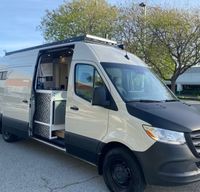 Mercedes-Benz Sprinter Custom