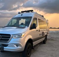 2023 Mercedes-Benz 4x4 Sprinter Thor Sanctuary Camper