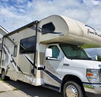 Pet & Family Friendly 2018 Thor Four Winds