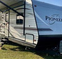 2016 Heartland Pioneer with bunks