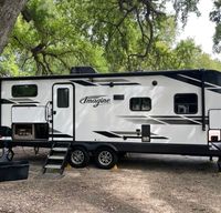 2021 Grand Design RV. Anytime Family Vacation. Easy to Pull!