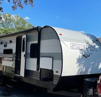 Like New 32 Foot Bunk house trailer