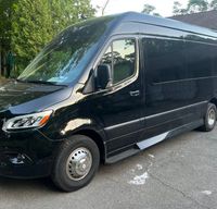 2022 Ultimate Toys Ultimate Coach Sprinter