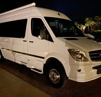 2017 Airstream Interstate 4 X 4 ext lounge