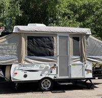 Perfect Pop-up with power up/down, tows easy, 4 beds total, heat and AC