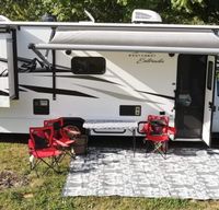 2022 East to West Entrada 2600DS -Low Miles