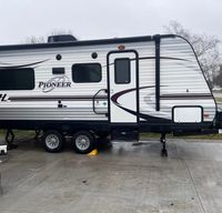 2016 RD190 pioneer Heartland 19’ sleeps 4