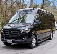 2022 Ultimate Toys Ultimate Coach