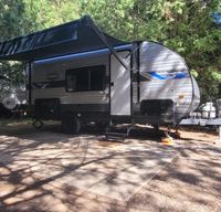 Honey Bee - NEW 2022 Salem Family Bunkhouse #choosehappytrails