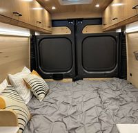 “VANessa” Off-grid compatible campervan seats 2, fully stocked + AC