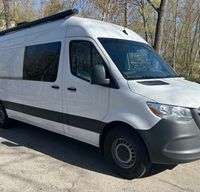 2022 Mercedes-Benz Sprinter RV Motorhome Campervan