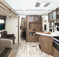 #14 Yellowstone New Home Sleeps 8 People
