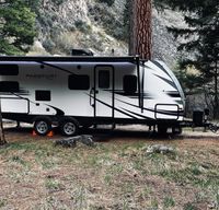 S'mores & S'nores 2019 Keystone Passport (Convenient & Comfortable)