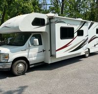 Thor Chateau 31A w/Bunk Beds