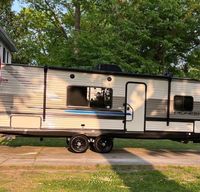 Fully loaded & ready for a weekend getaway with friends & family!
