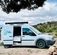 The Ultimate Utah Getaway: Cozy Camper for Two, Off-Grid Bliss