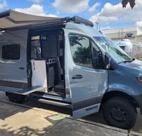 2023 Winnebago Revel 4x4 Family Fun Sleeps 4, 4 seatbelts