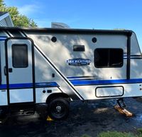 Apollo Travel Trailer - Jay Feather 7 (2018)