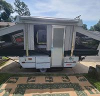 2003 Coleman Taos tow behind pop-up