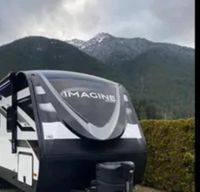 Jarrett's Imagine 2400 Bunk House Family Trailer