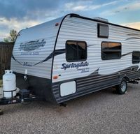 2016 Keystone RV Summerland Mini, smaller, lightweight, and loaded!