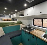 SteVan: 2020 Off-Grid Mercedes-Benz Sprinter