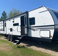2022 Connect SE with BUNKHOUSE & Luxury Amenities
