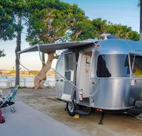 like new 2023 Airstream Bambi 16ft sleeps 4